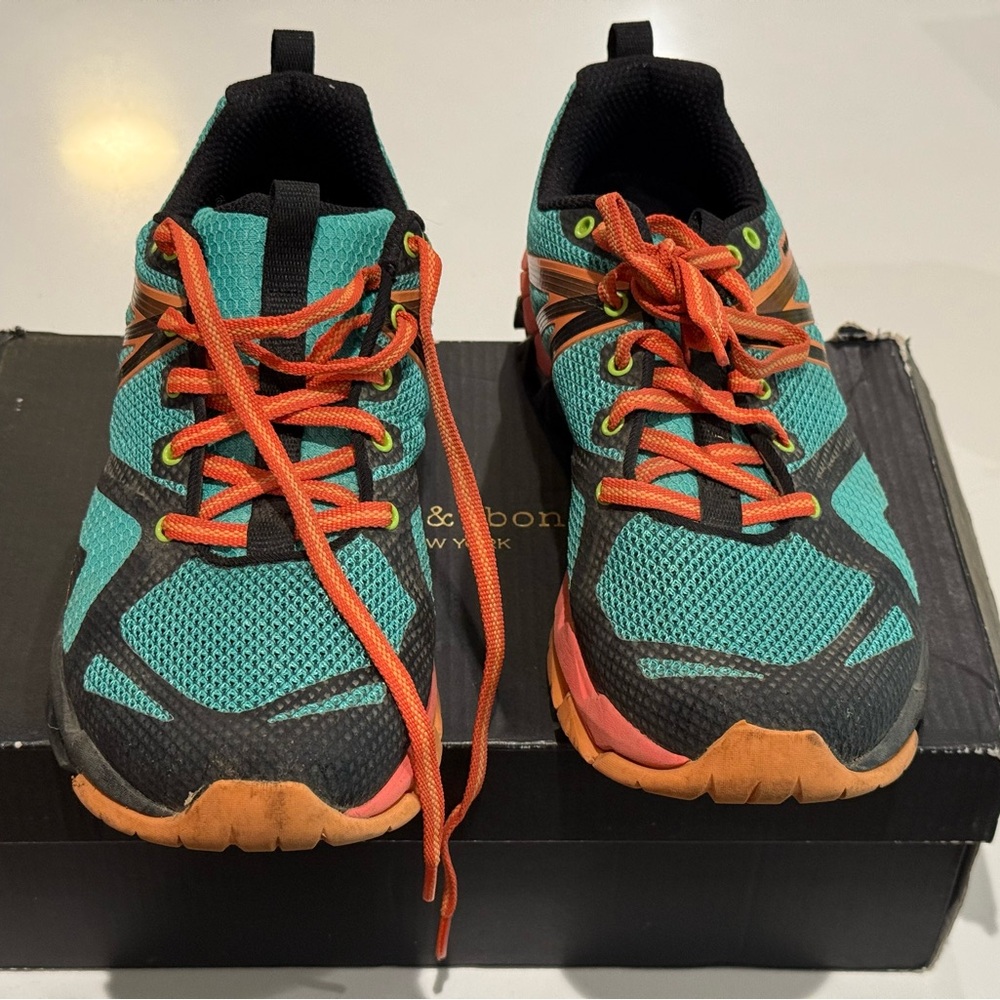 Size 7.5 Merrell Gore-Tex Flex Hiking Shoes